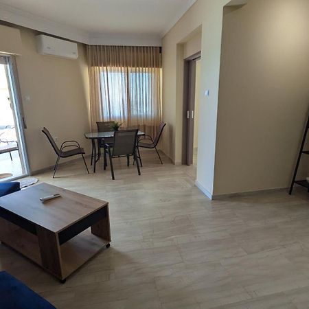 Beachfront Apartment Nea Moudania Zewnętrze zdjęcie