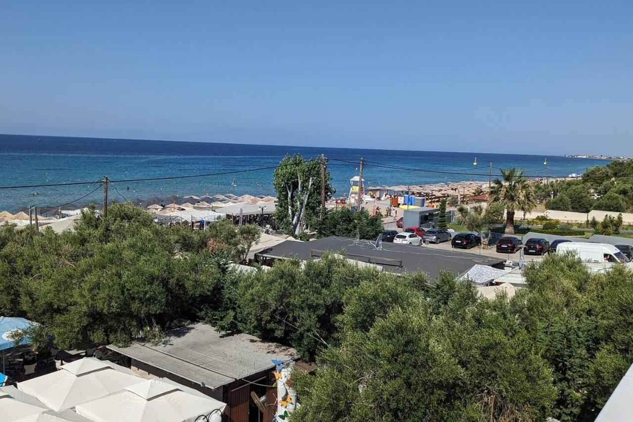 Beachfront Apartment Nea Moudania Zewnętrze zdjęcie