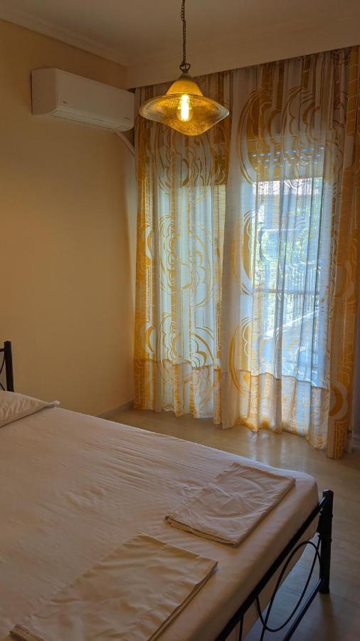 Beachfront Apartment Nea Moudania Zewnętrze zdjęcie
